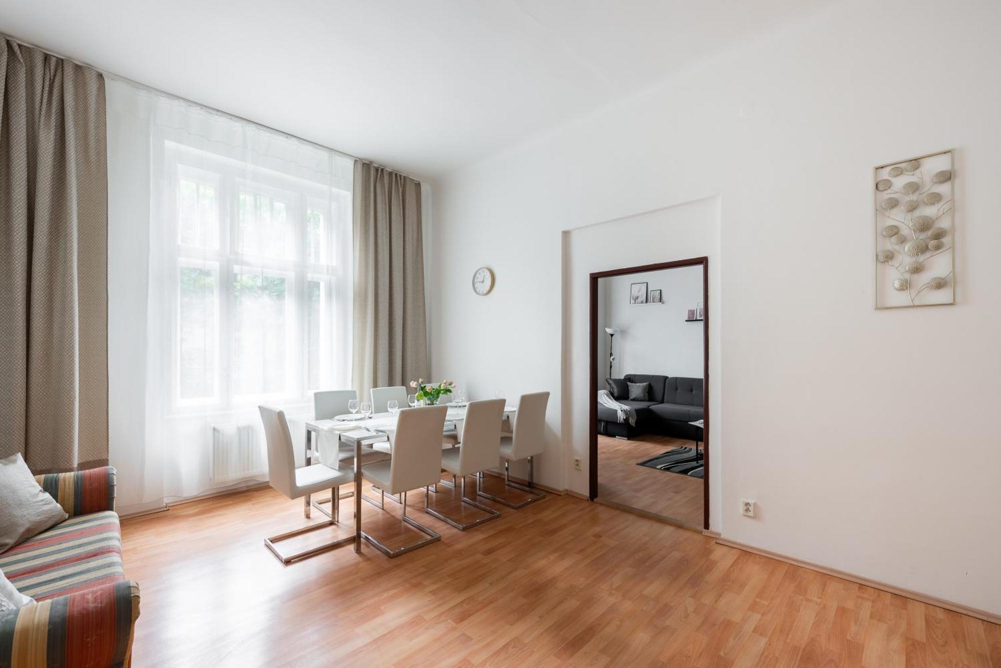 Prague - Karlin Apartments Buitenkant foto