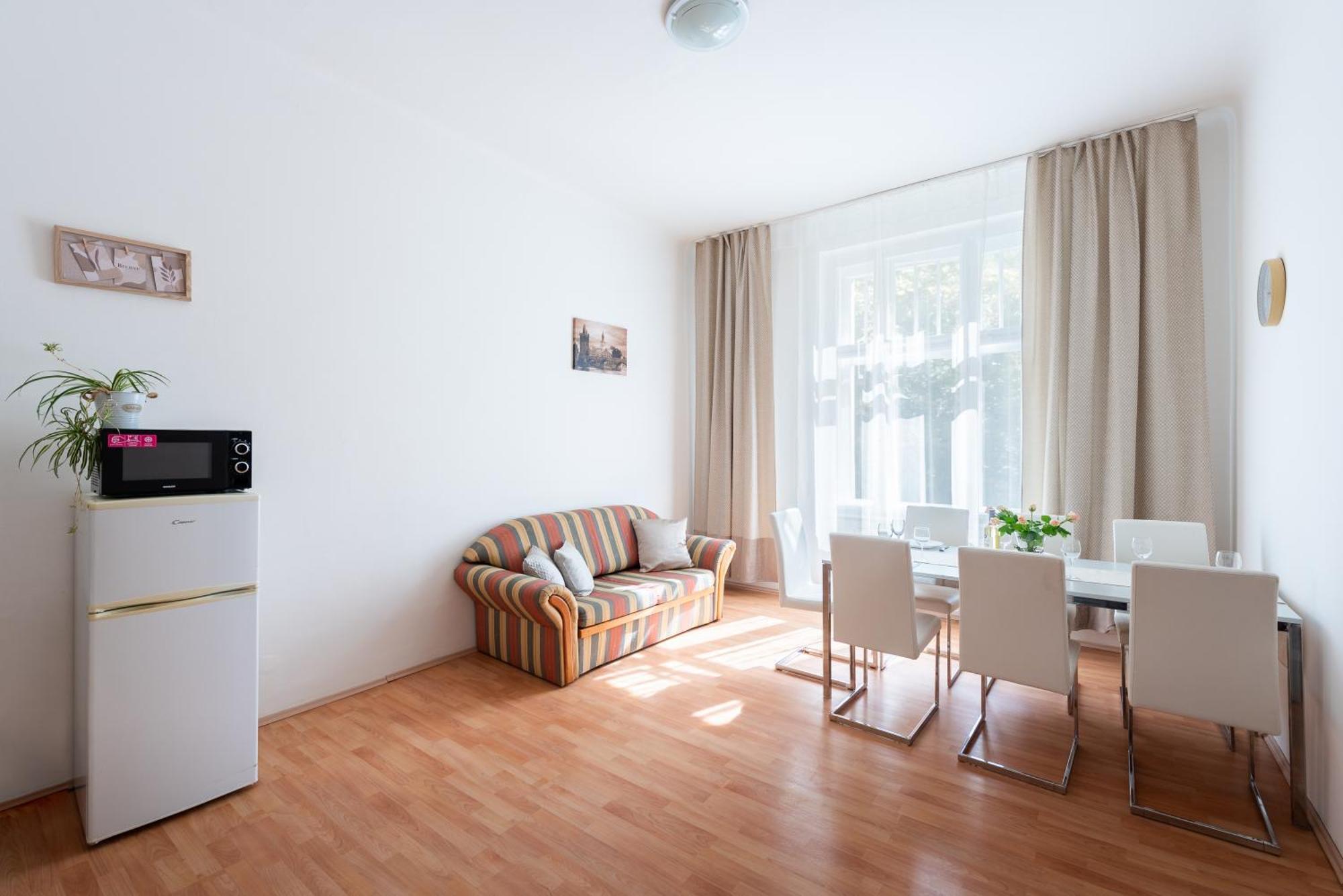 Prague - Karlin Apartments Buitenkant foto