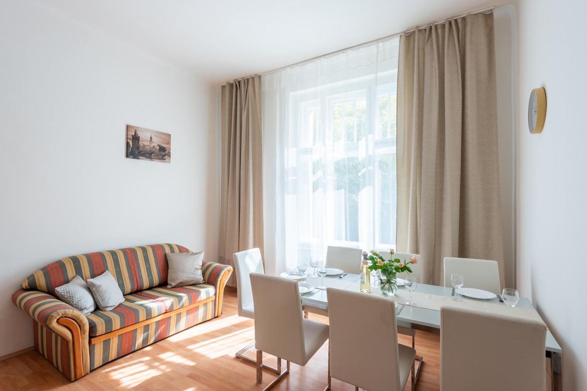 Prague - Karlin Apartments Buitenkant foto